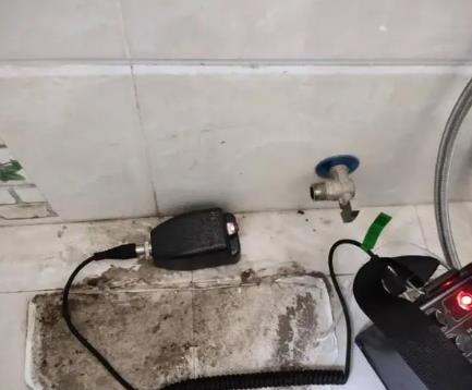 昭苏屋顶漏水维修公司分享下卫生间漏水的危害及解决方法